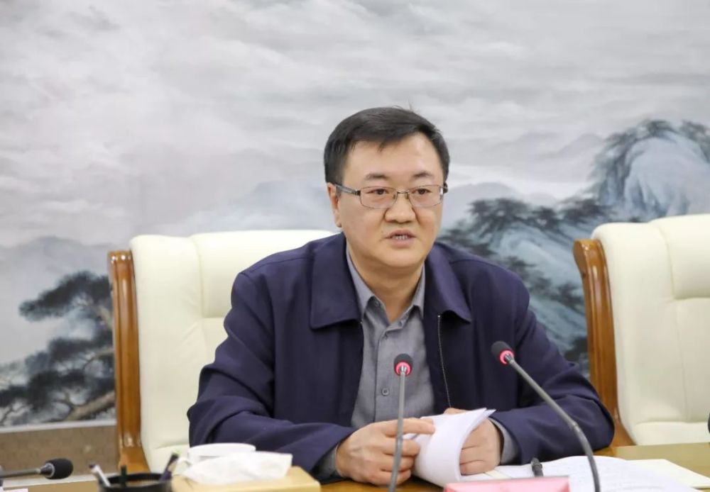 市领导冯云,代鸣,马秀慧,李俊忠,刘凤芝,邢岩等四大班子领导及现职