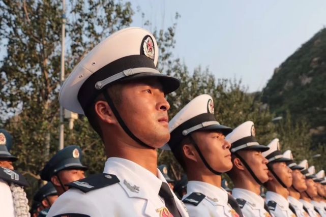 3位上海好男儿亮相国庆70周年大阅兵预备役部队方队