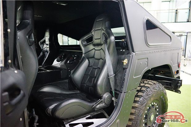 越野车圈里的大哥大 野外一骑绝尘 城市中引得万千路人侧目