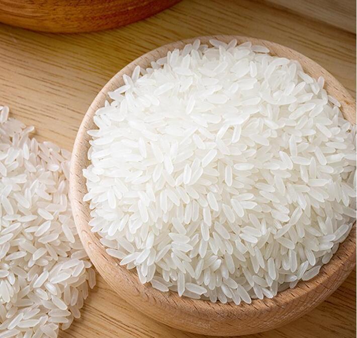 焖米饭时 万万不可直接加水煮 教你一招 米饭粒粒分明还香软 腾讯新闻