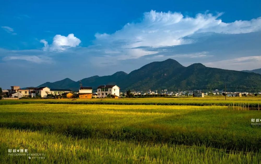 金秋送爽(韶山市杨林乡石屏村.