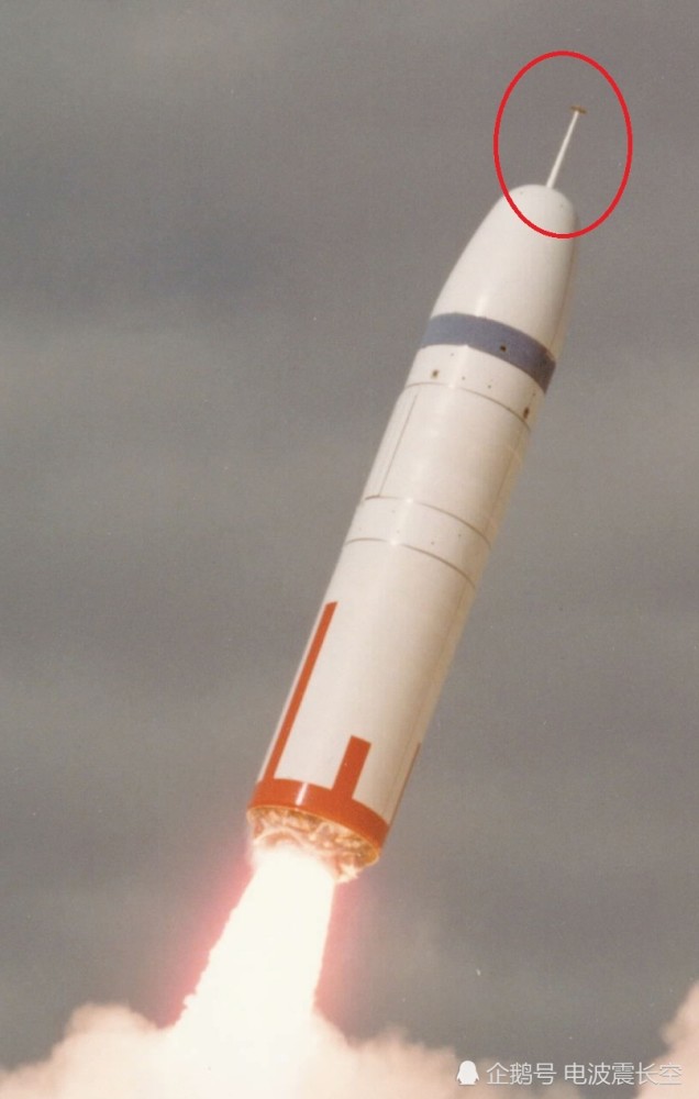 朝鲜北极星3潜射导弹试射成功外形竟与美军现役洲际核导弹相似