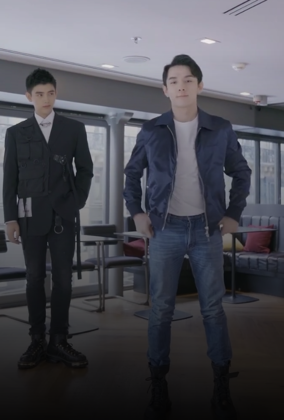 李佳琦与188陈飞宇同框,身高成焦点,不敢相信自己的眼睛