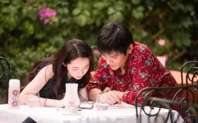 向佐度蜜月发脾气搞冷战,郭碧婷两度落泪,郭爸