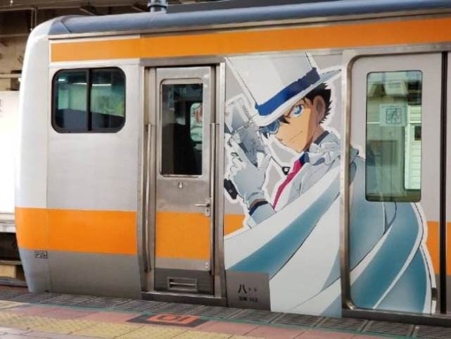 日本二次元元素地铁引无数宅男竟折腰