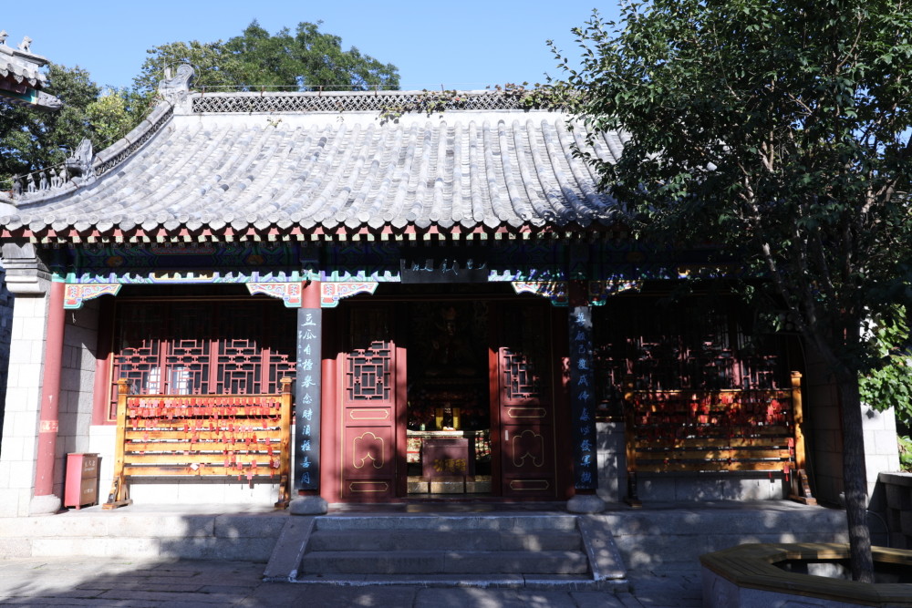 道教名山崂山也有佛教寺院 是目前唯一现存佛寺