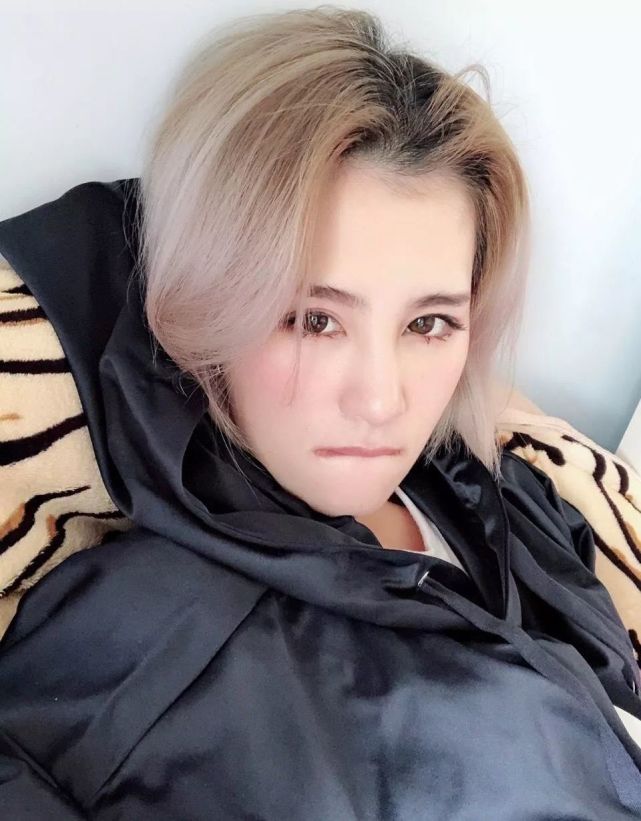 潮图| 嘻哈辣妈呆宝静