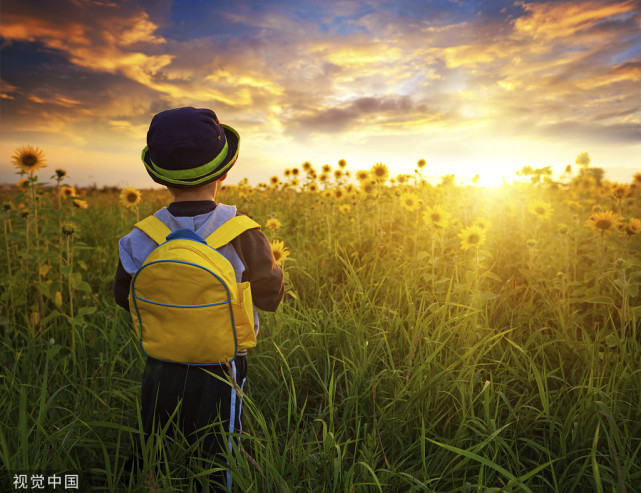 灯塔男孩:亲爱的,永远别让好事等待