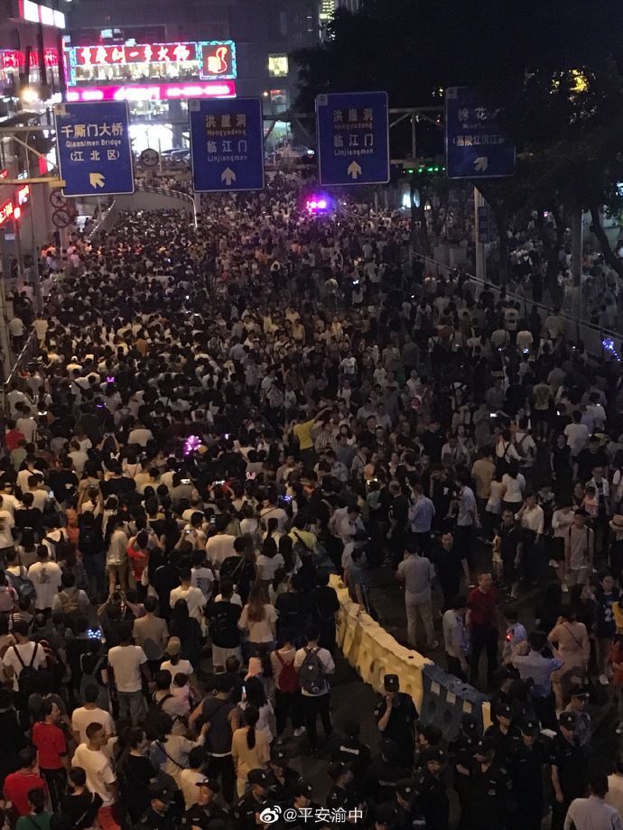 重庆渝中区餐饮业：历史底蕴与现代潮流的碰撞