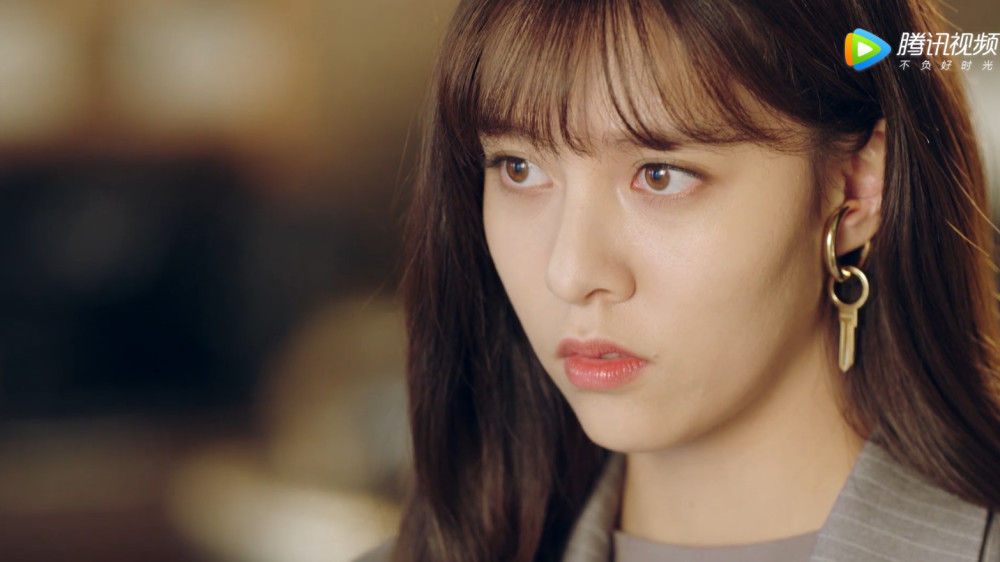 沈双双受楚芸迷惑误会袁莱,赵承志与她彻底分手,因一事当众泪崩