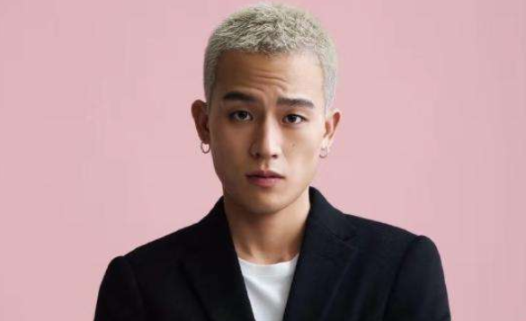 欧豪黑色短发最酷?那是你没见过他白发的样子,重新认识一下他吧