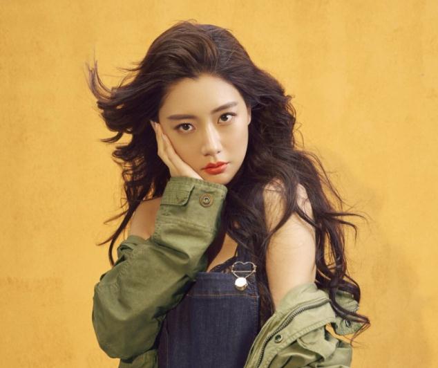 还记得情圣里的红衣女郎吗33岁近照曝光更像23岁少女