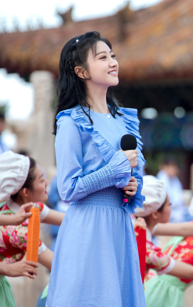 景甜 蓝色连衣裙 秀丽端庄