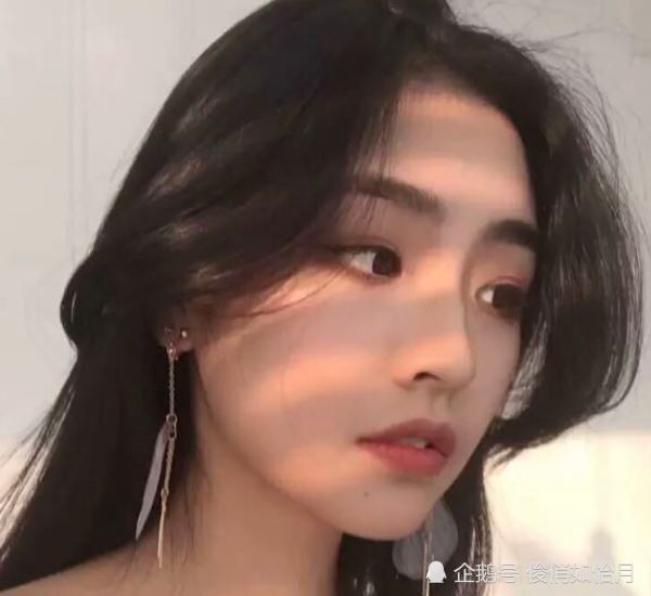 嘴唇太厚不好看 这3个嘴唇变薄的小技巧 轻松摆脱 香肠嘴