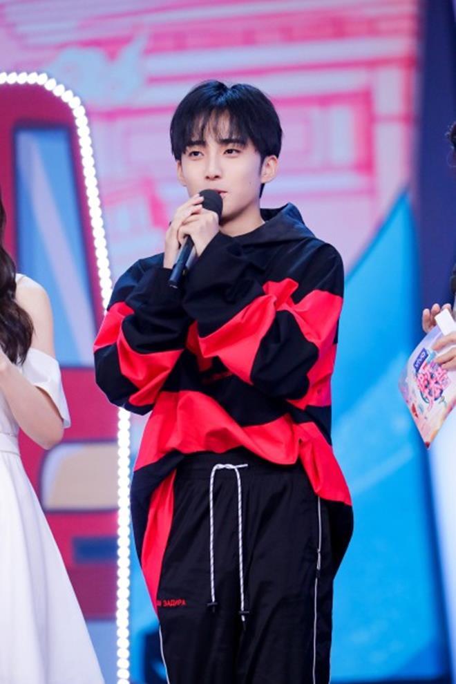 郭子凡真实身高到底多少?和1米66的徐梦洁站一起,只高一点点