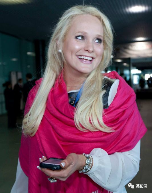 鲍里斯桃色新闻女主角jennifer arcuri▼鲍里斯女友carrie symonds▼