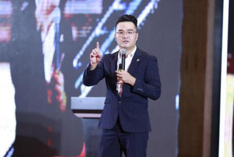 仁仁家《最牛校长》为校长赋能 助推民办教育