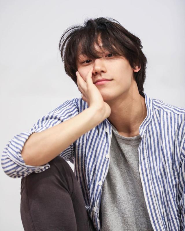 谢谢姐姐!李到晛新剧拍摄现场有iu应援餐车?