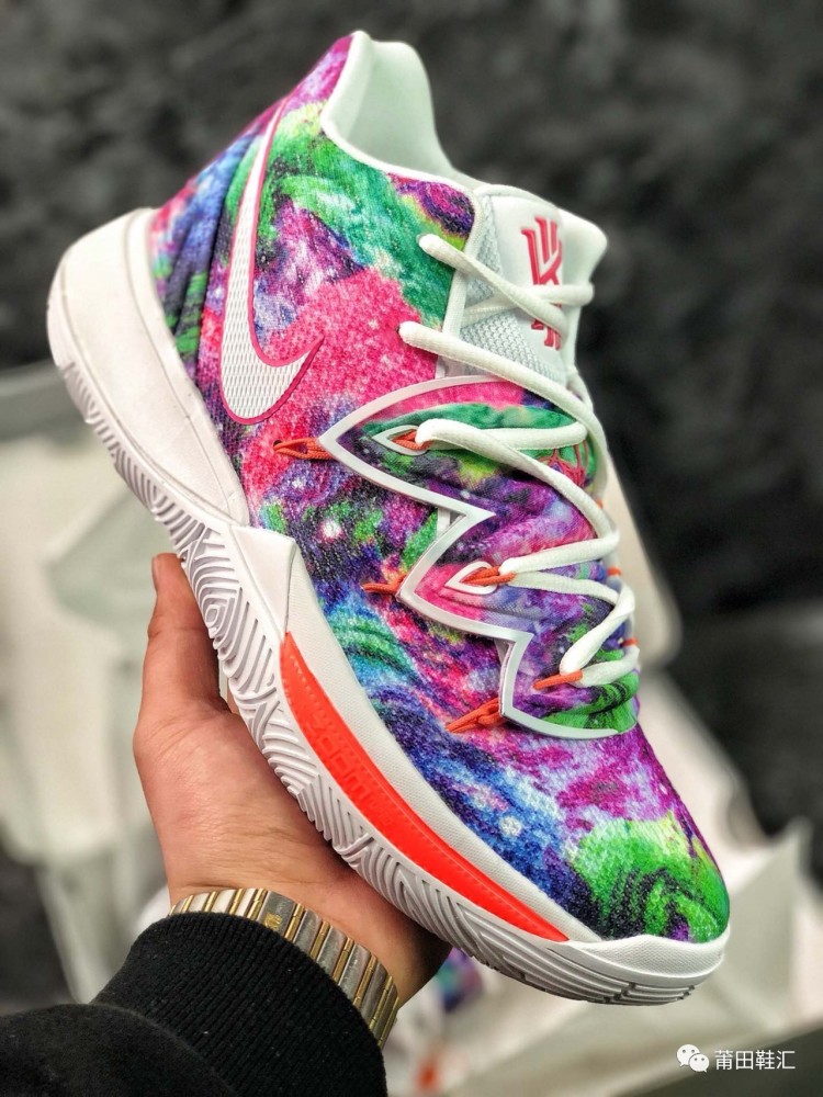 pineapple kyrie 5 Sneakers Carousell philippines