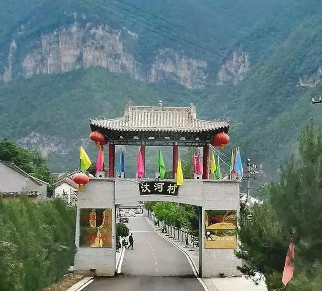 陵川這個鄉村有一座懸空寺