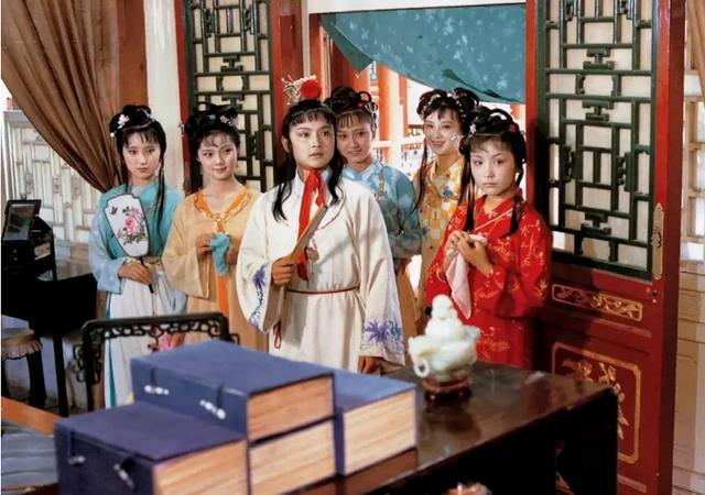 贾府|《红楼梦》里贾府是怎样过重阳节的？