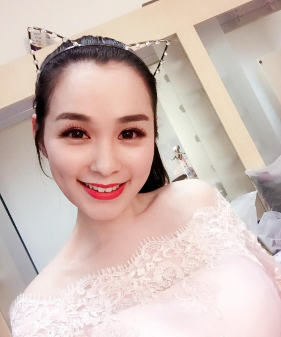 15岁出道,曾获"魅力女主播"大赛冠军,如今32岁婚恋却成谜