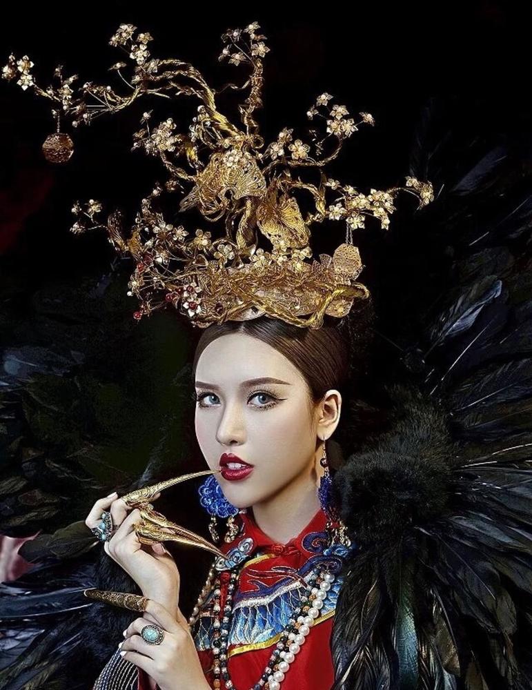 古风半妖倾城装富贵身上显