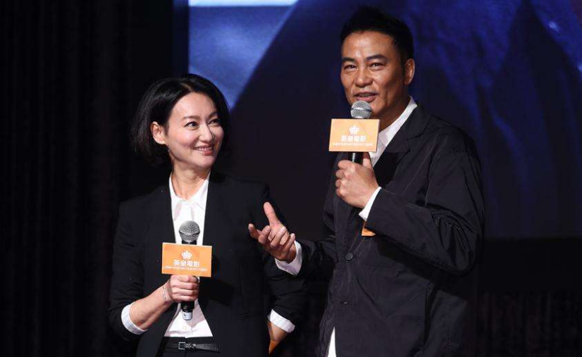 64岁任达华近况曝光现场夸赞惠英红互相调侃引来全场欢笑