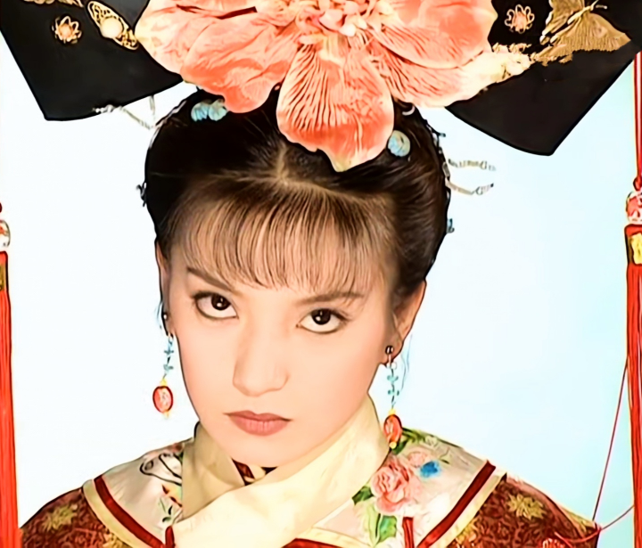 邢菲才适合演《还珠格格》?当她尝试"小燕子"造型后,竟比赵薇还惊艳