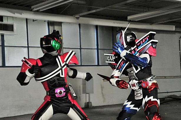 假面骑士龙骑被自己控制帝骑自己打自己他我复活了我自己