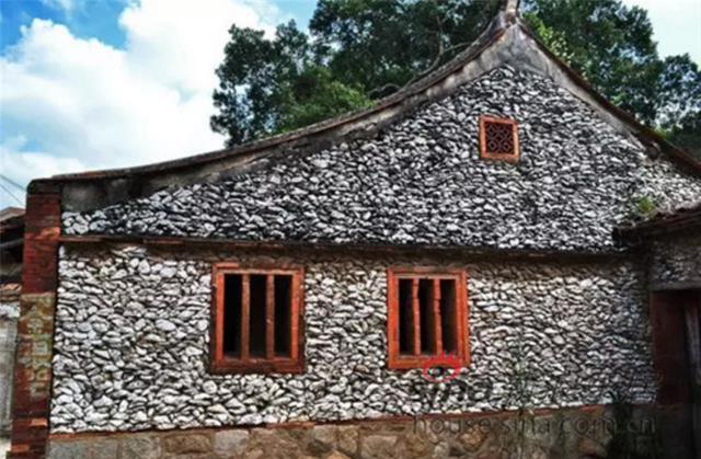 吃货必逛的景点,用生蚝壳造的房屋,造一幢得吃掉10万只生蚝