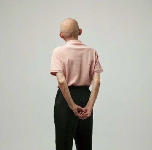 但是比上一套要成熟一些,而且从游本昌老爷子眼神能能读到一个词"故事