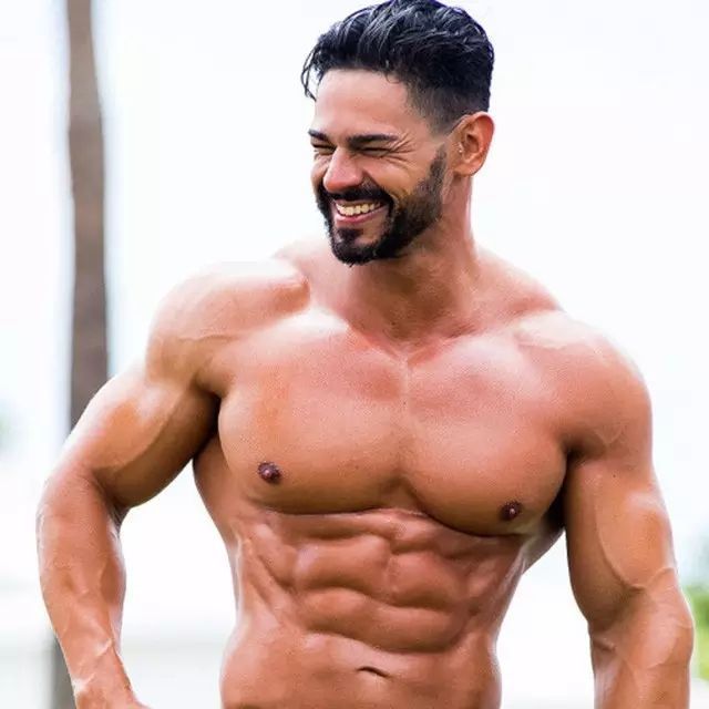 腹肌如何训练 这几个动作需加入训练中 才能快速消除腹部脂肪 腹部 有氧运动 臀部 膝盖 腹肌