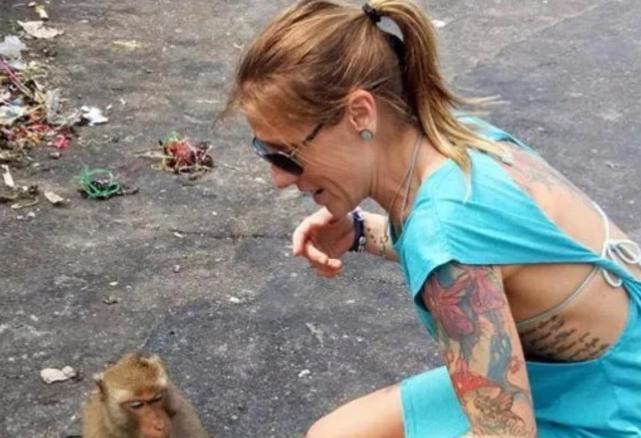 印度法院审理案件时间又慢又长犯人失去耐心上吊身亡