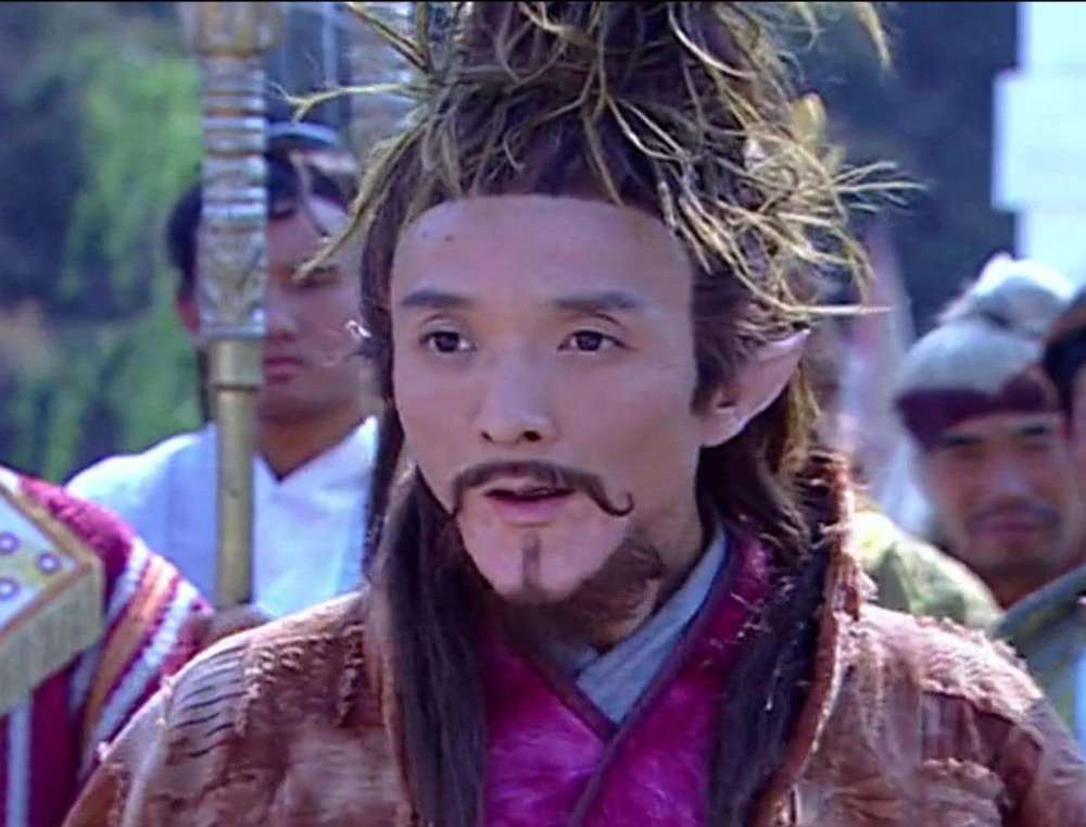 还记得《七仙女》中的扫把星吗?如今卸妆穿西装,男神范十足!