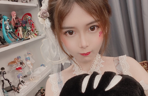 看够了轩墨宝宝的cos照,看看他的洛丽塔吧,简直可爱到爆!