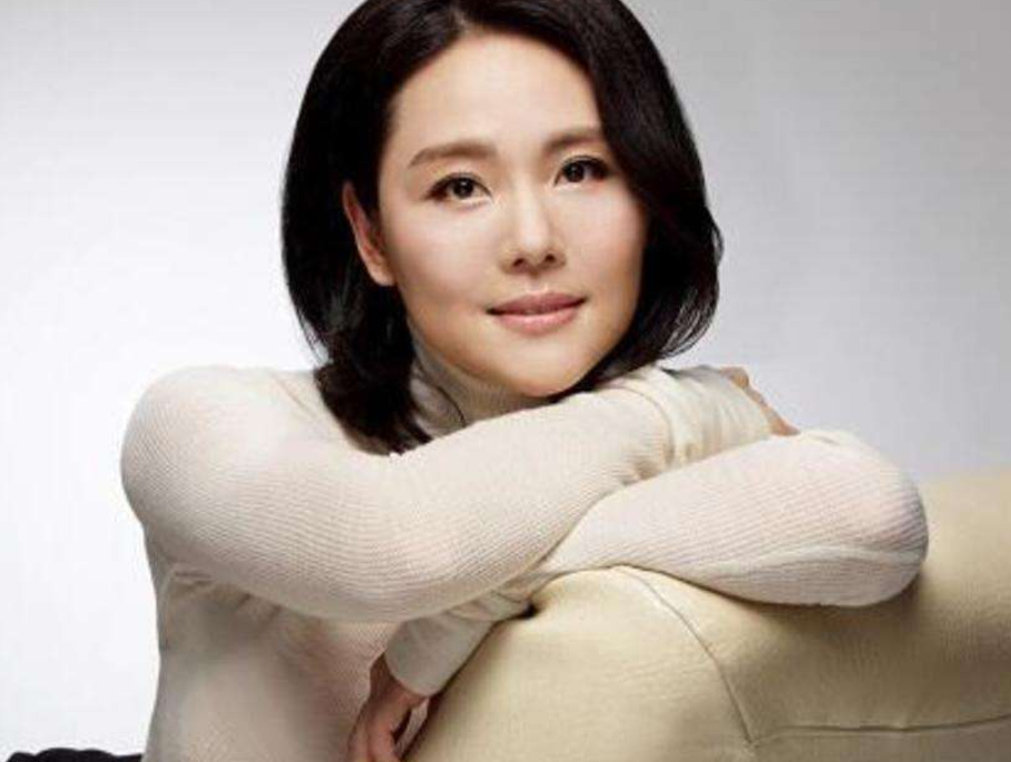 有种"整容"叫还珠格格的柳红,当初不好看,如今美到高攀不起