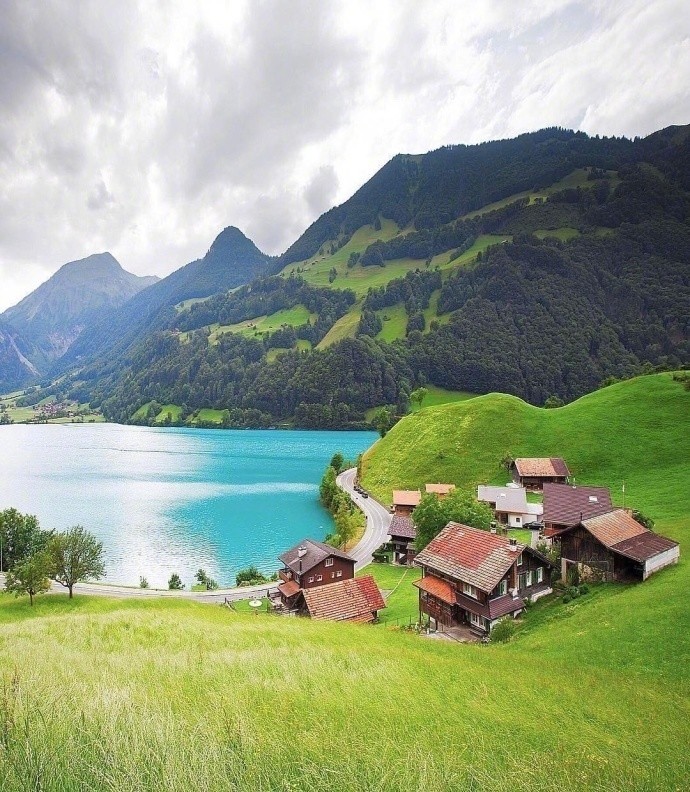 瑞士瓦尔登州的龙疆小镇·真是不能太舒服