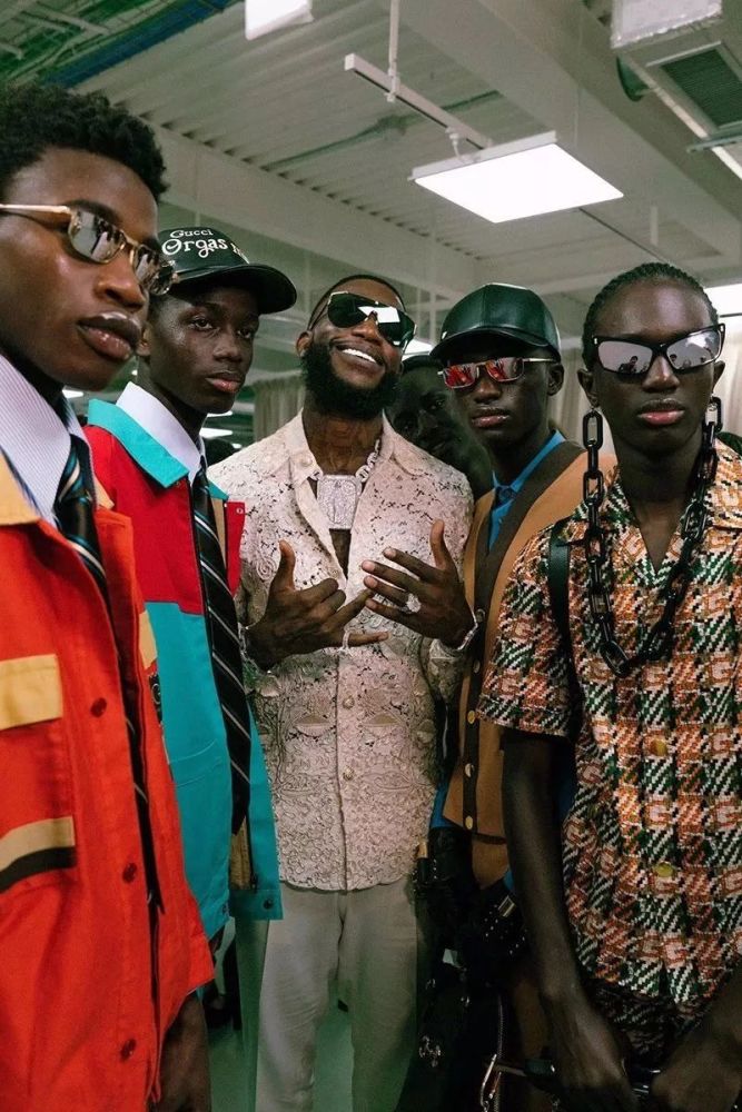 麻辣鸡删掉退圈推特,就为了跟Fendi搞联名?这