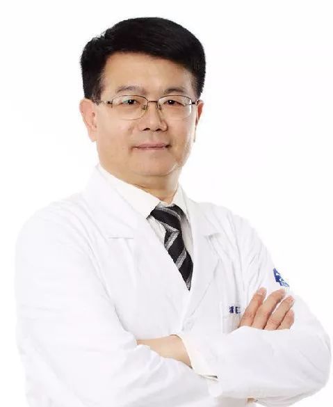 郑敏教授主任医师,教授,博士生导师现任中华医学会皮肤性病学分会顾问