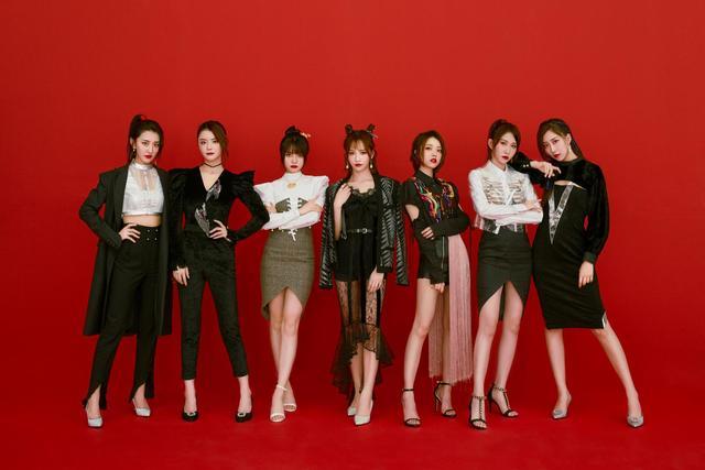 sing女团四周年粉丝见面会来袭京日纪限定写真集上线