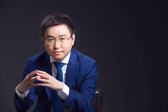 武汉富豪排行榜_湖北武汉富豪榜大洗牌,阎志屈居第五,凡谷80后少东家进前十