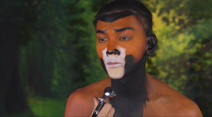 大神仿妆"狮子王辛巴",开局:撞脸严宽?成品:放的是真狮子吗