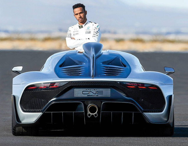 1900万奔驰超跑搭载f1引擎为能早日交付请汉密尔顿试车