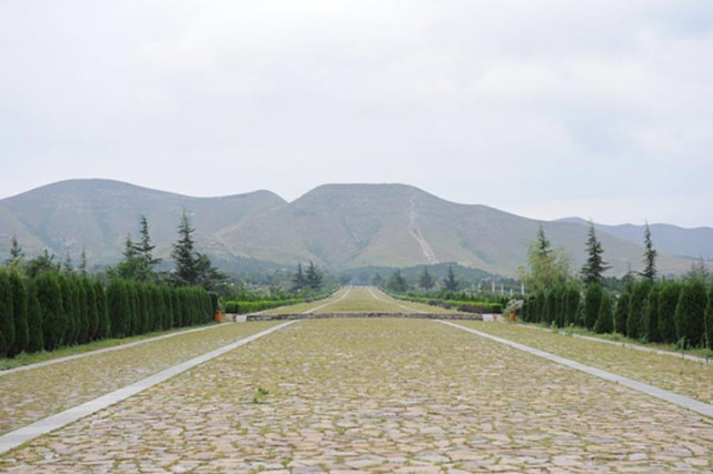 武则天儿子唐睿宗李旦墓恢宏大气尽显盛唐气象