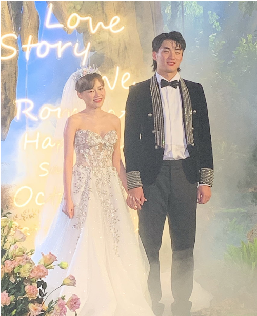 男篮于德豪与富二代大婚姐弟恋5年24岁嫁豪门恩师杜锋千里赶场