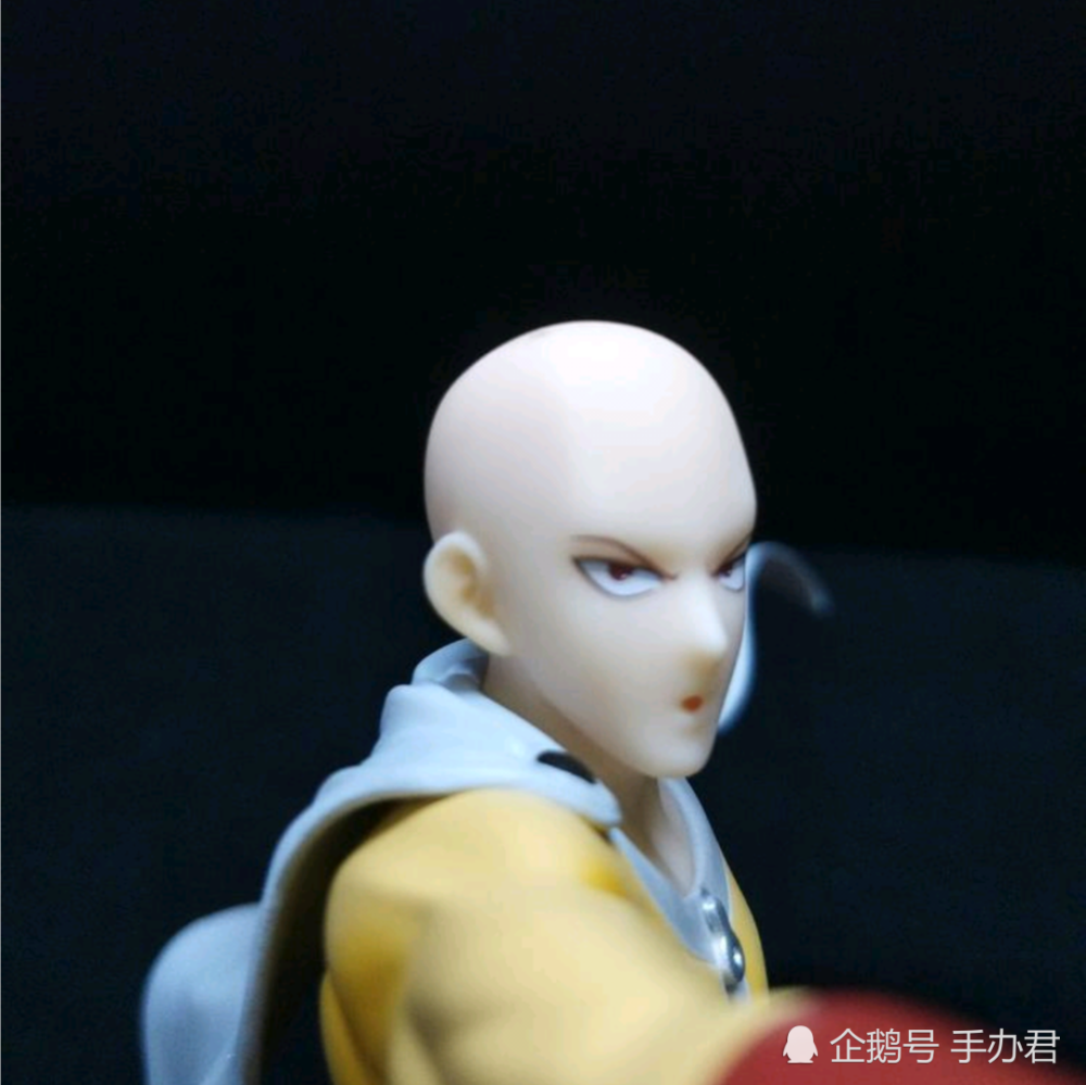 一拳超人琦玉老师手办,这张脸你能接受吗?_腾讯新闻