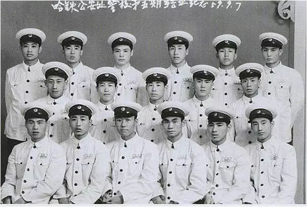 你好警察节那些年公安民警穿过的制服