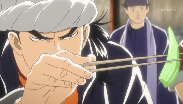 厨神小当家:新篇动画和老版动画差别不小,阿飞曾经暗中观察阿昴