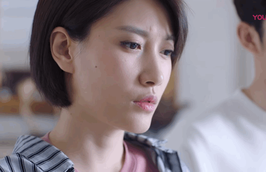 烧脑爽剧《上锁的房间》里的女警啜妮太飒!